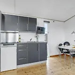 Gorgeous In With Kitchen Holiday home