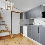Gorgeous In With Kitchen Holiday home *